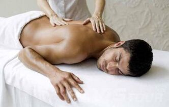 A masaxe é un dos métodos de tratamento da osteocondrose cervical